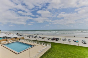 Direct Ocean Front Unit w Panoramic Views - a block from Flagler Avenue